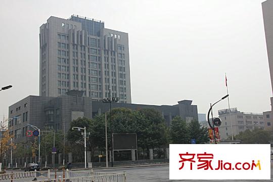 理想銀泰城對面的杭州市余杭區(qū)人民法院