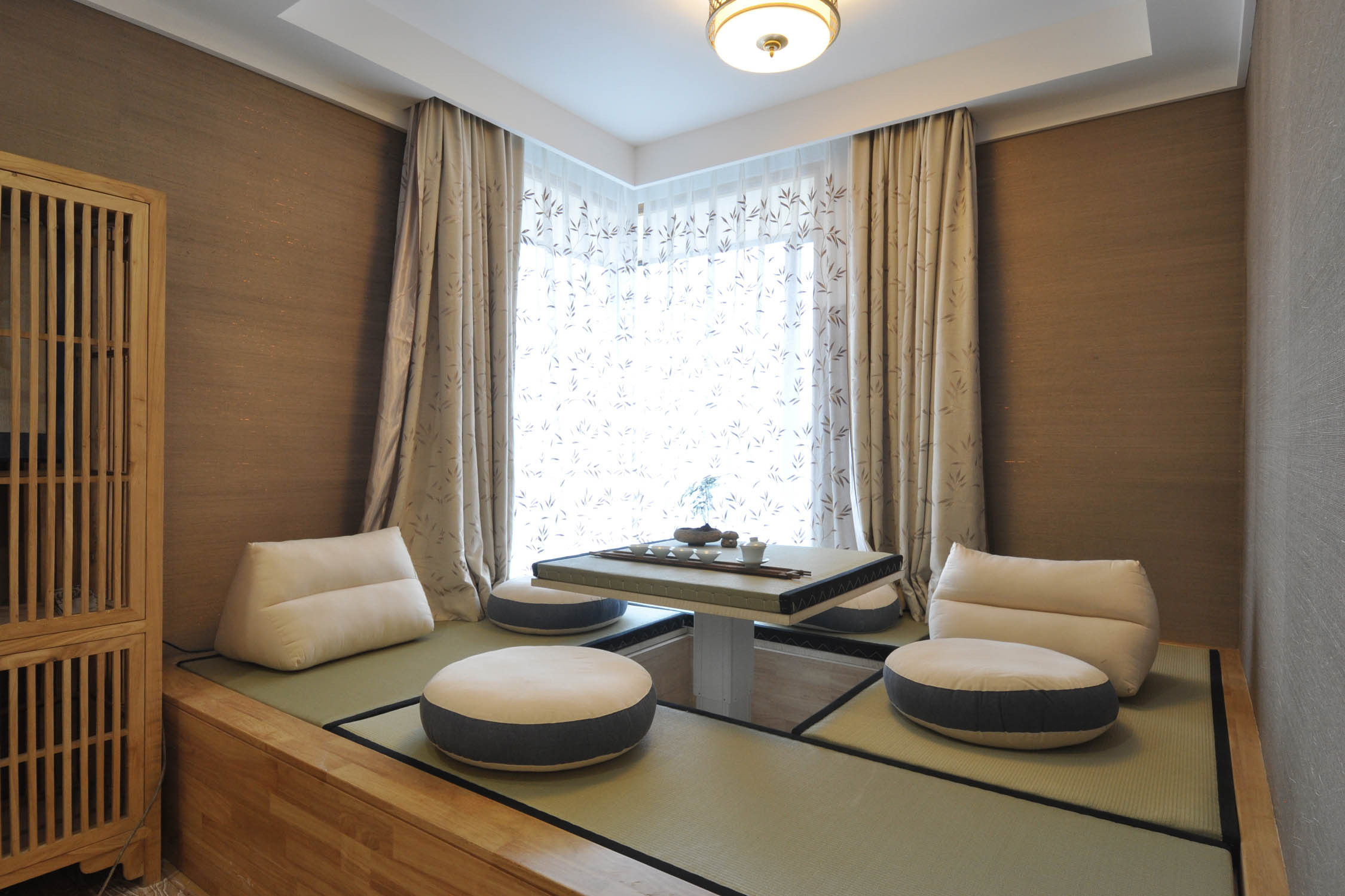 中式风格,四房装修,130平米装修,20万以上装修,茶室,榻榻米,原木色
