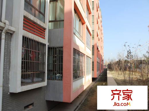 佳盛花園小區(qū)樓體(2013.4.10)