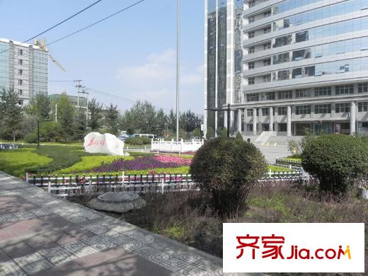 中惠紫金城管委會廣場