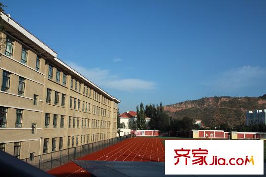 天驕花園西寧二中