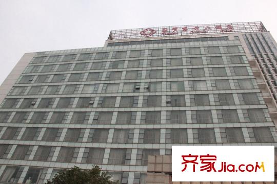 東方小鎮(zhèn)周邊配套國(guó)貿(mào)東方大酒店