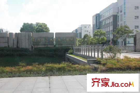 陽光國賓1號周邊配套泰州學(xué)院