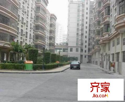 怡景花園外景圖QQ截圖20141013161430