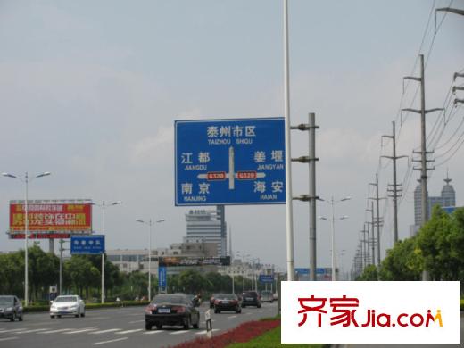 世茂河濱花園向北約300米路牌
