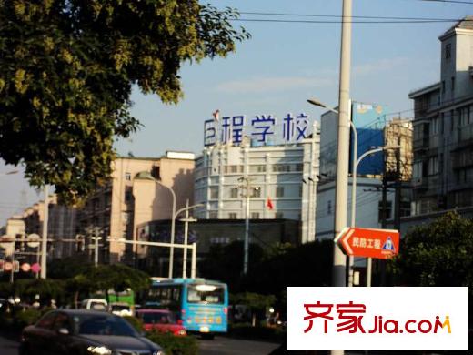 中遠(yuǎn)首鉆向東50米