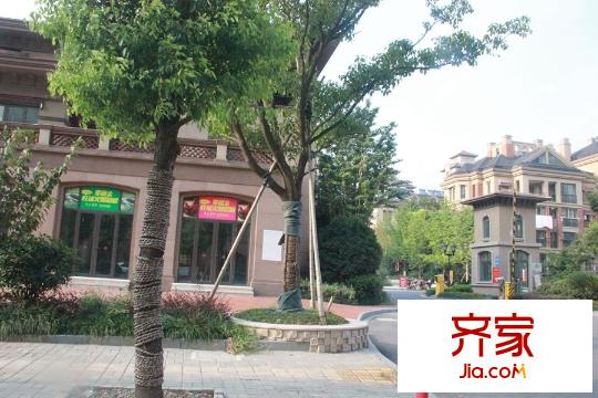 中遠依云灣小區(qū)（2015-9-9）