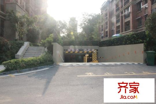 中遠依云灣小區(qū)（2015-9-9）