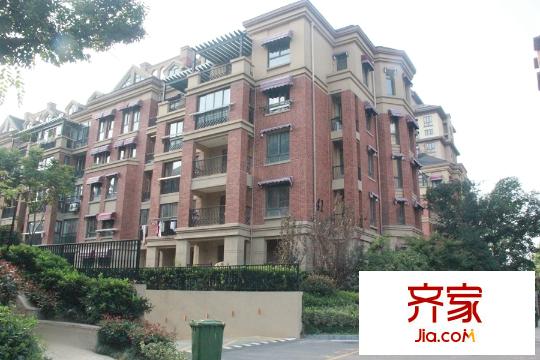 中遠依云灣小區(qū)（2015-9-9）