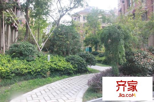 中遠依云灣小區(qū)（2015-9-9）