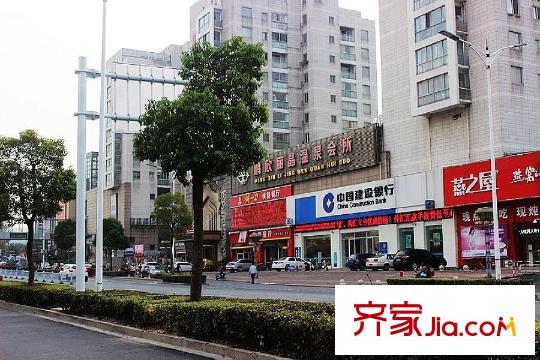 金通翡翠城周邊