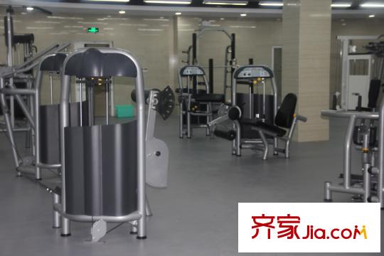 美好易居城健身器材