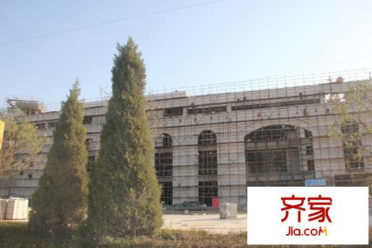 美好易居城小區(qū)超市（2014.12.17）