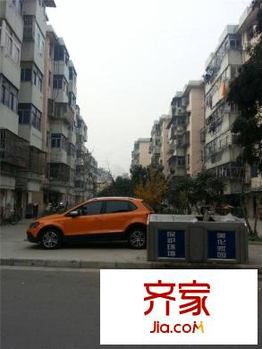 東進(jìn)小區(qū)外景圖 