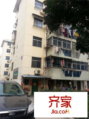 東進(jìn)小區(qū)外景圖 