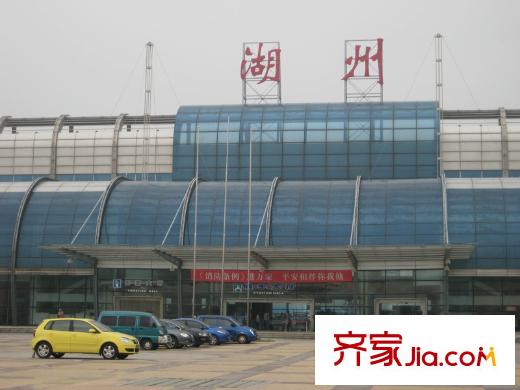 西西那堤三期北側(cè)500米湖州客運中心