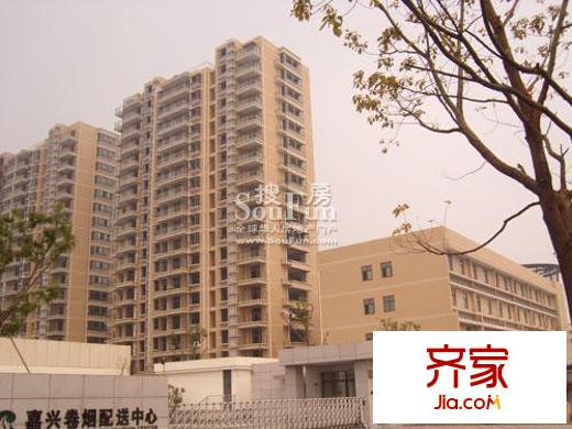 雨潤天閣外景圖  