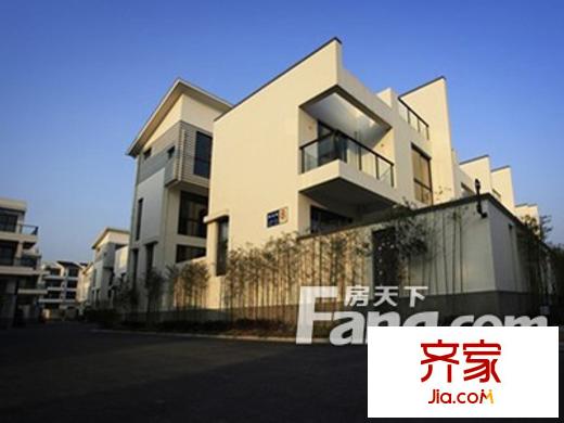 正益育龍灣外景圖