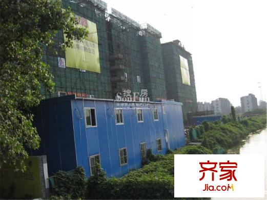 百隆花園實景圖工地外景2010-04-01