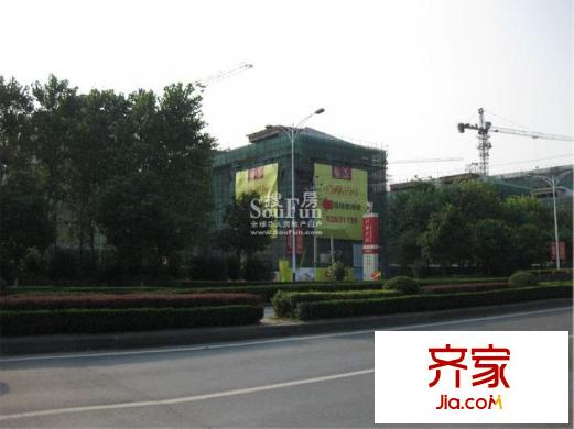 百隆花園實景圖街口2010-04-01