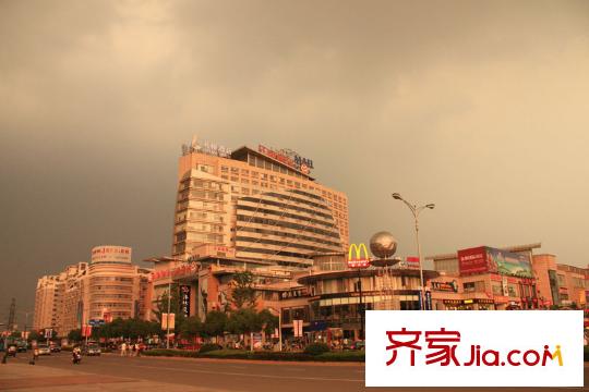 嘉盛龍庭江南摩爾