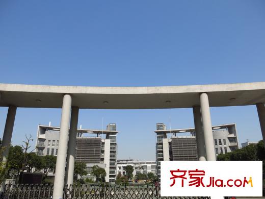 塞納藍(lán)灣周邊 嘉善中學(xué)