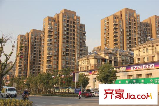 旭輝?朗香郡購(gòu)物中心