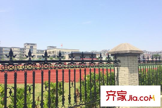 淺水灣學(xué)校