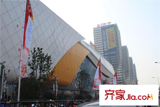 鉑金府邸周邊配套萬達廣場（2015.12.29）