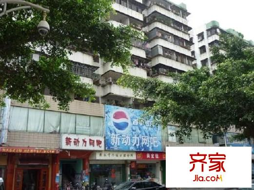龍泉小區(qū)外景圖 
