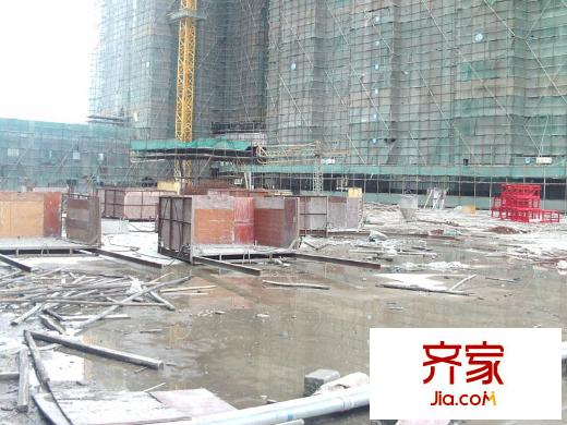 龍富花園實(shí)景圖工程進(jìn)度實(shí)景2011-1-24