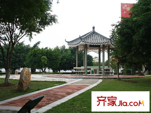 玉臺華庭湖濱公園