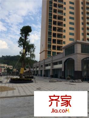 福泰?嘉和園項目營銷中心門口20140910