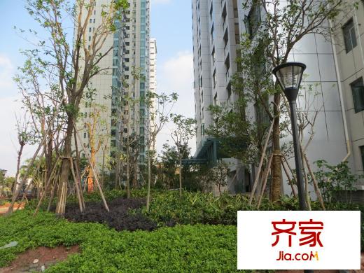 新華聯(lián)廣場
