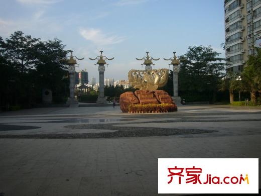 南湖明珠周邊50米內(nèi)的南門(mén)公園