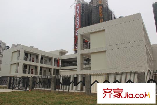 方直星耀國(guó)際項(xiàng)目自帶幼兒園