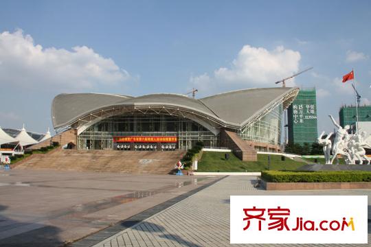 星月天地距離100米的體育中心