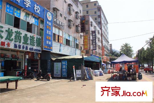 金溪灣項目周邊新寮市場沿街商鋪（2015-10-15）