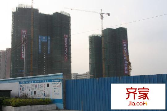 富力現(xiàn)代廣場工程進度20121018