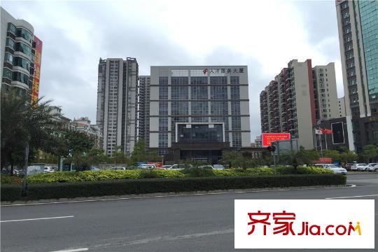 天健陽光花園距離項(xiàng)目1000米人才服務(wù)大廈