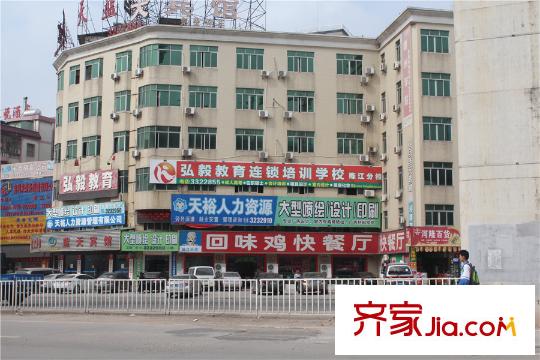 天益城距離項(xiàng)目200米內(nèi)商鋪