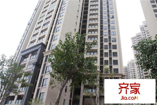 卓越東部蔚藍海岸小區(qū)高層實景照20150128
