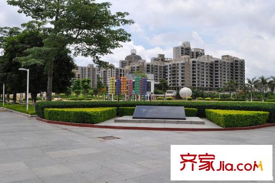 東家柒捌玖周邊2公里處的市政廣場