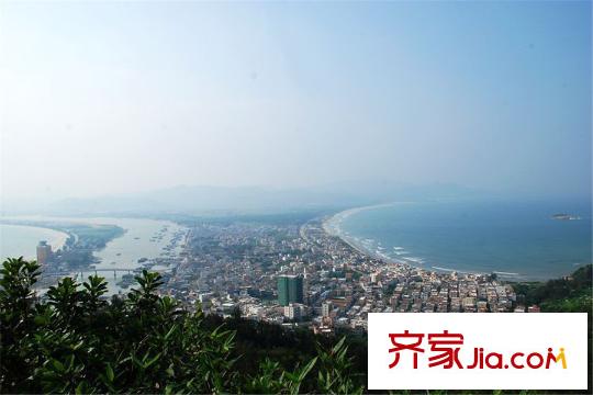 恩歌源?享海1777周邊的山上俯瞰雙月灣