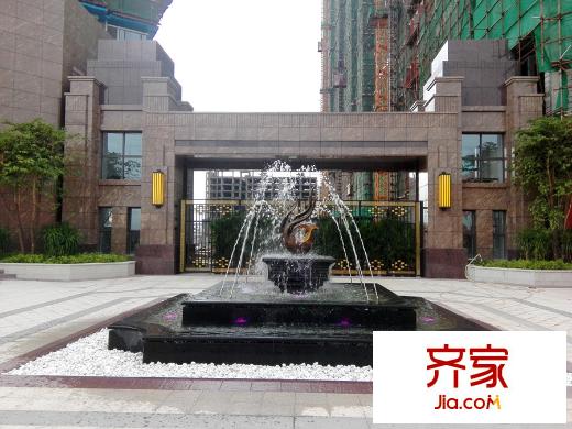 龍宸?梧桐郡府小區(qū)大門（2015-7-29）