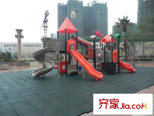 中信凱旋城小區(qū)兒童游戲區(qū)