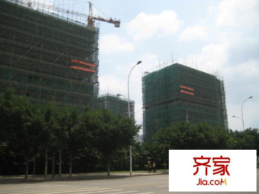 錦業(yè)華城二期城站路一側(cè)實景（2011.07.07）