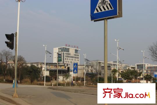 中央城項(xiàng)目配套柳州二職校