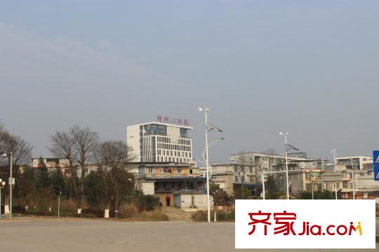 中央城項(xiàng)目配套柳州二職校