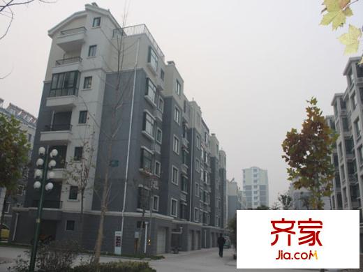 時(shí)代?現(xiàn)代城外景圖2
